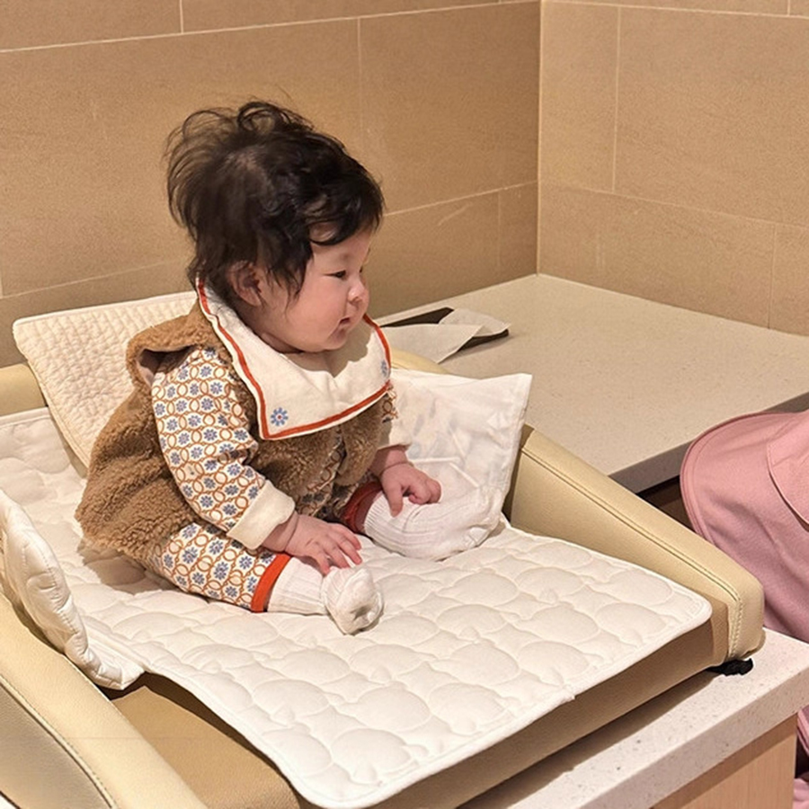 Składana mata do przewijania d – Diaper Changing Mat recenzja i cena
